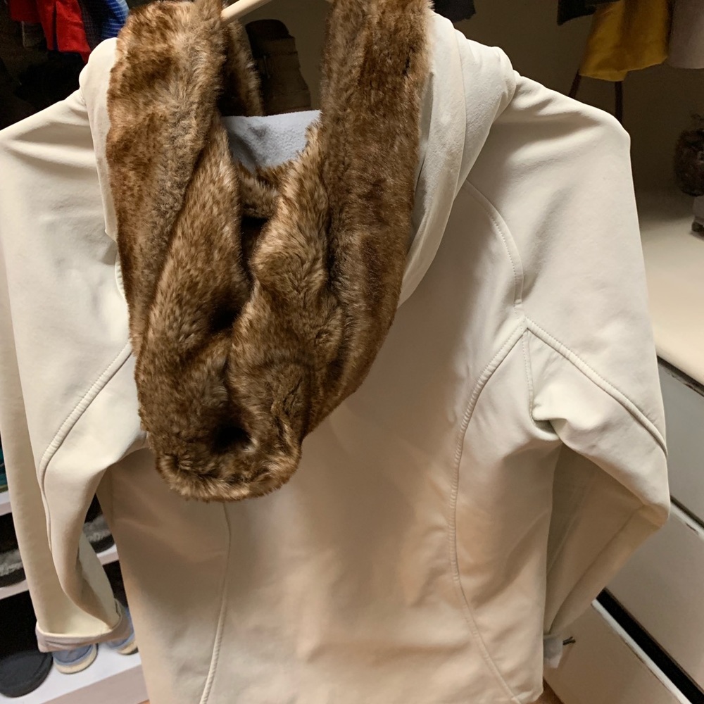 Marmot Jacket - Picture 3 of 5